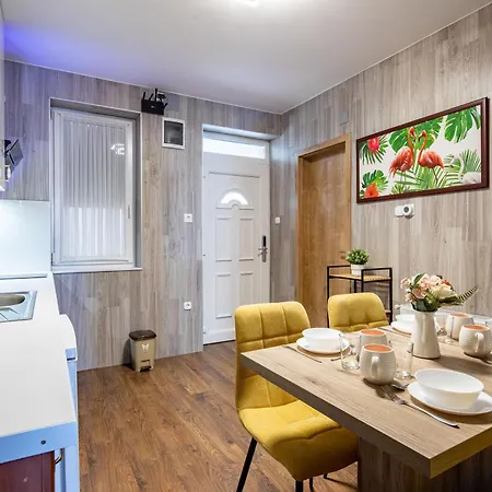 Apartmán Parking Easy - Extra Peaceful & Very Comfy *