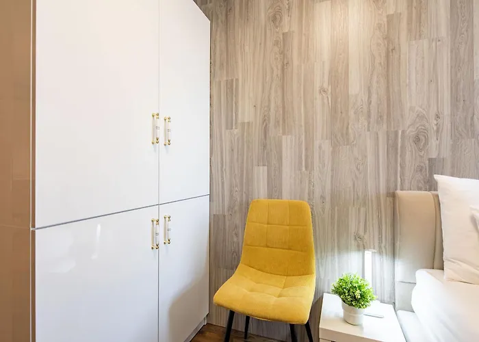 Parking Easy - Extra Peaceful & Very Comfy